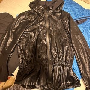 Lululemon rain coat/ windbreaker- Barry’s collab